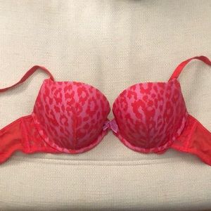 Victoria’s Secret Very Sexy Push-Up Bra 32DD